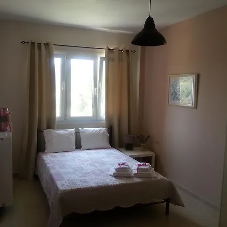 Nyaraló Red House Szkiáthosz